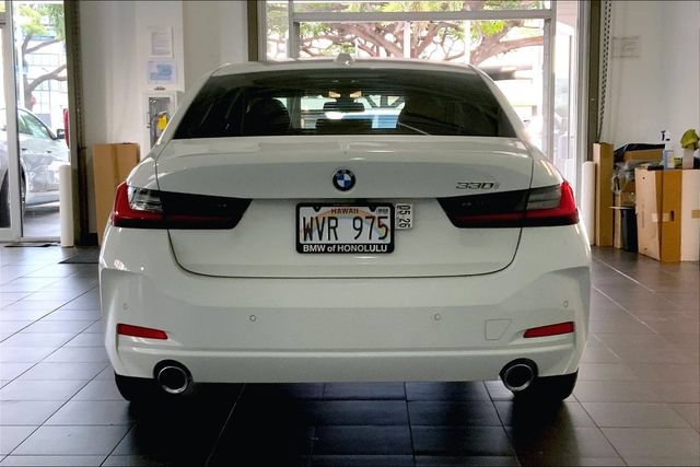 Certified 2023 BMW 330i Sedan w/ Convenience Package RWD image 4