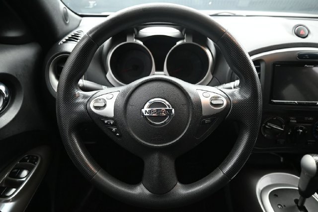 Used 2014 Nissan Juke S FWD image 15