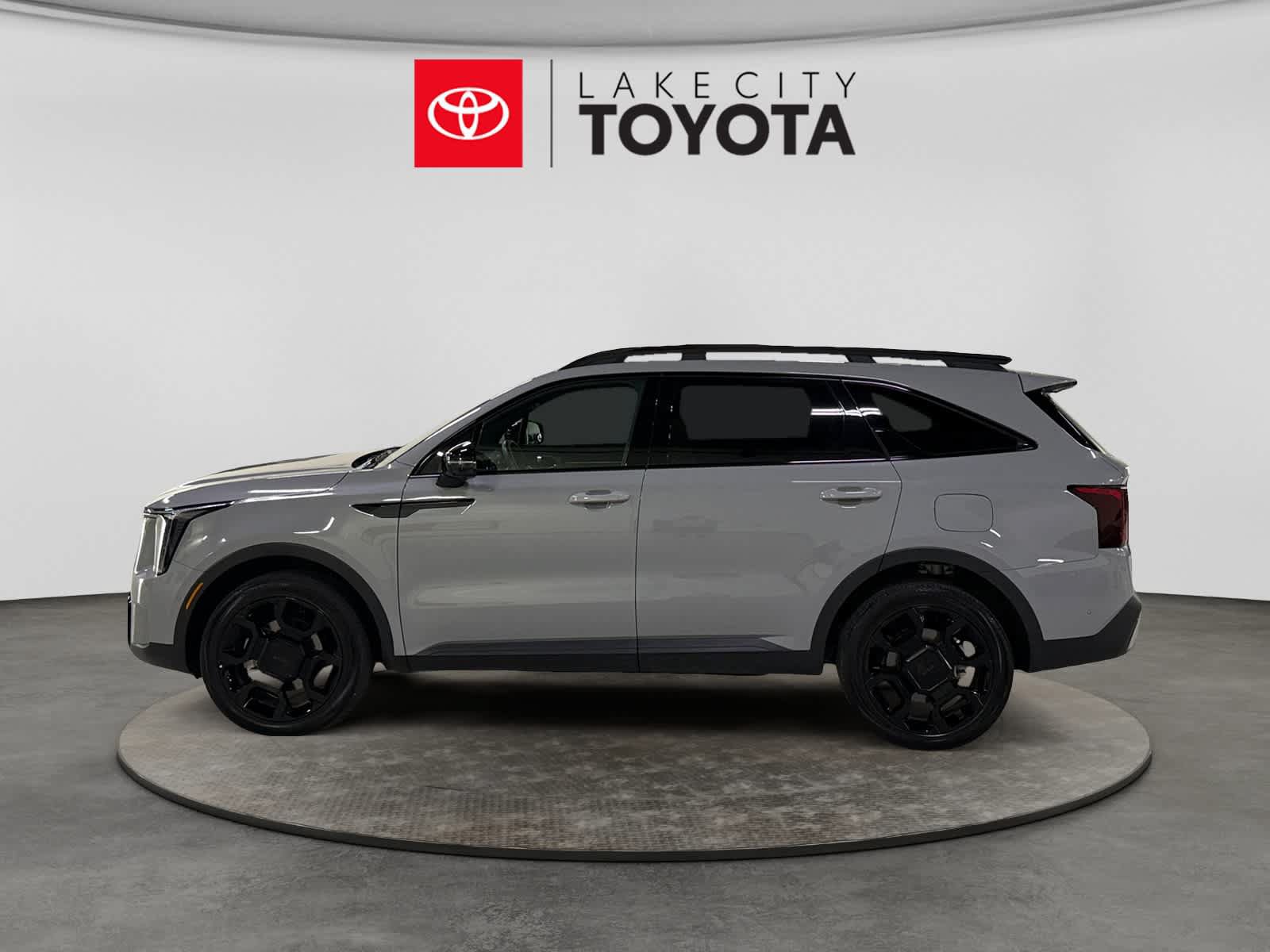 Used 2026 Kia Sorento SX Prestige w/ Olive Brown Leather Package AWD/4WD image 3