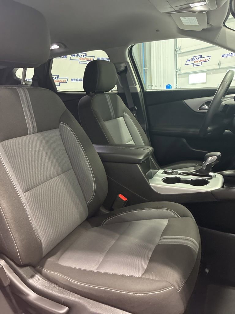Used 2025 Chevrolet Blazer LT AWD/4WD image 51