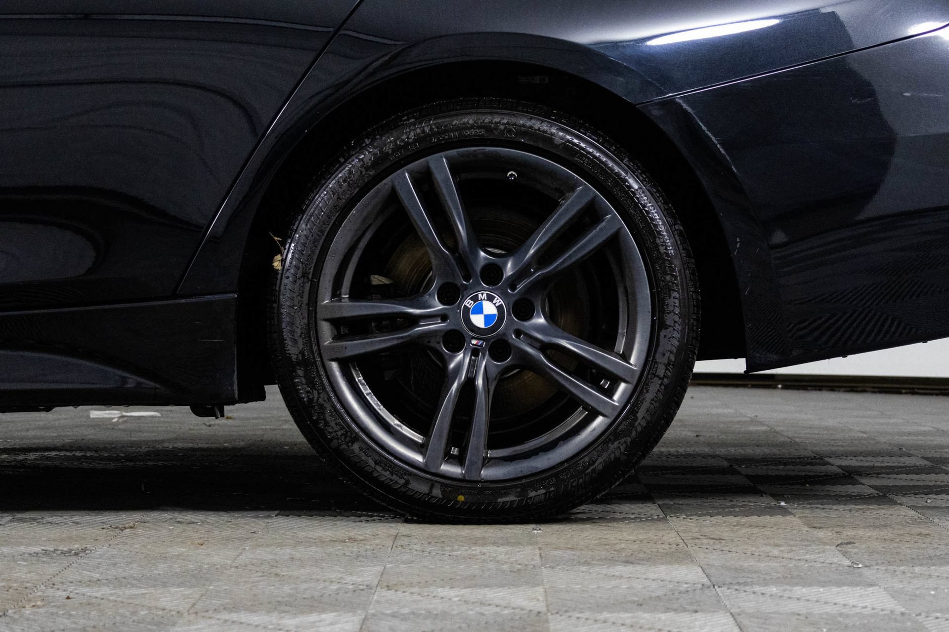 Used 2017 BMW 340i xDrive Sedan AWD/4WD image 39
