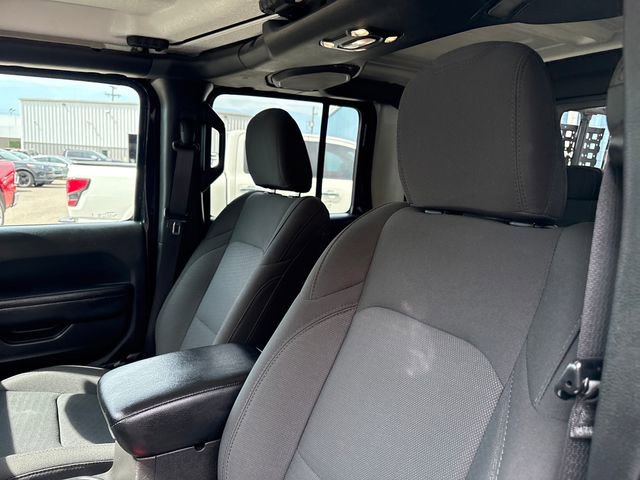 Used 2023 Jeep Gladiator Sport AWD/4WD image 9