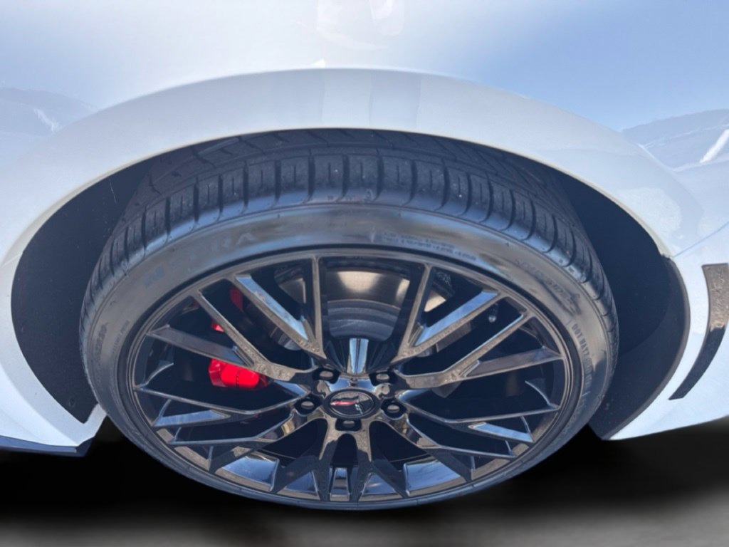 Used 2015 Chevrolet Corvette Stingray Coupe w/ ZF1 Appearance Package RWD image 32