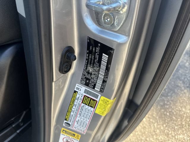 Used 2017 Toyota Sienna SE Premium FWD image 36