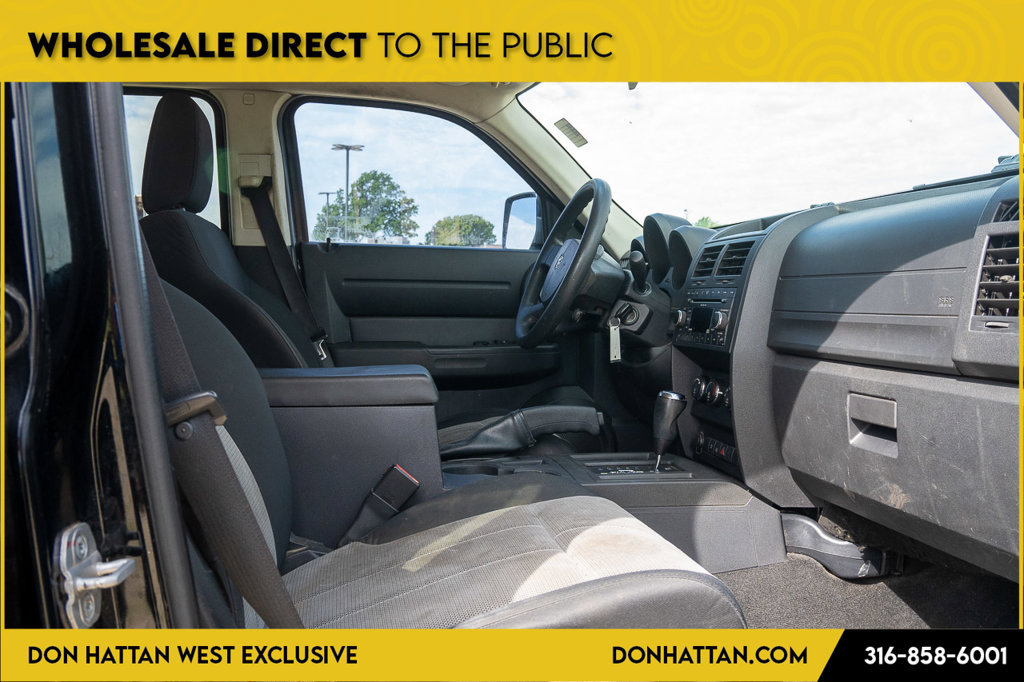 Used 2007 Dodge Nitro SXT RWD image 17