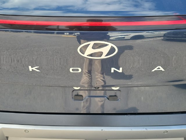 Used 2024 Hyundai Kona Limited AWD/4WD image 8