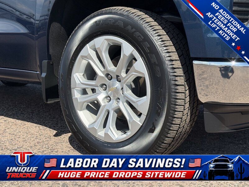 Used 2023 Chevrolet Silverado 1500 LTZ w/ LTZ Convenience Package II AWD/4WD image 7