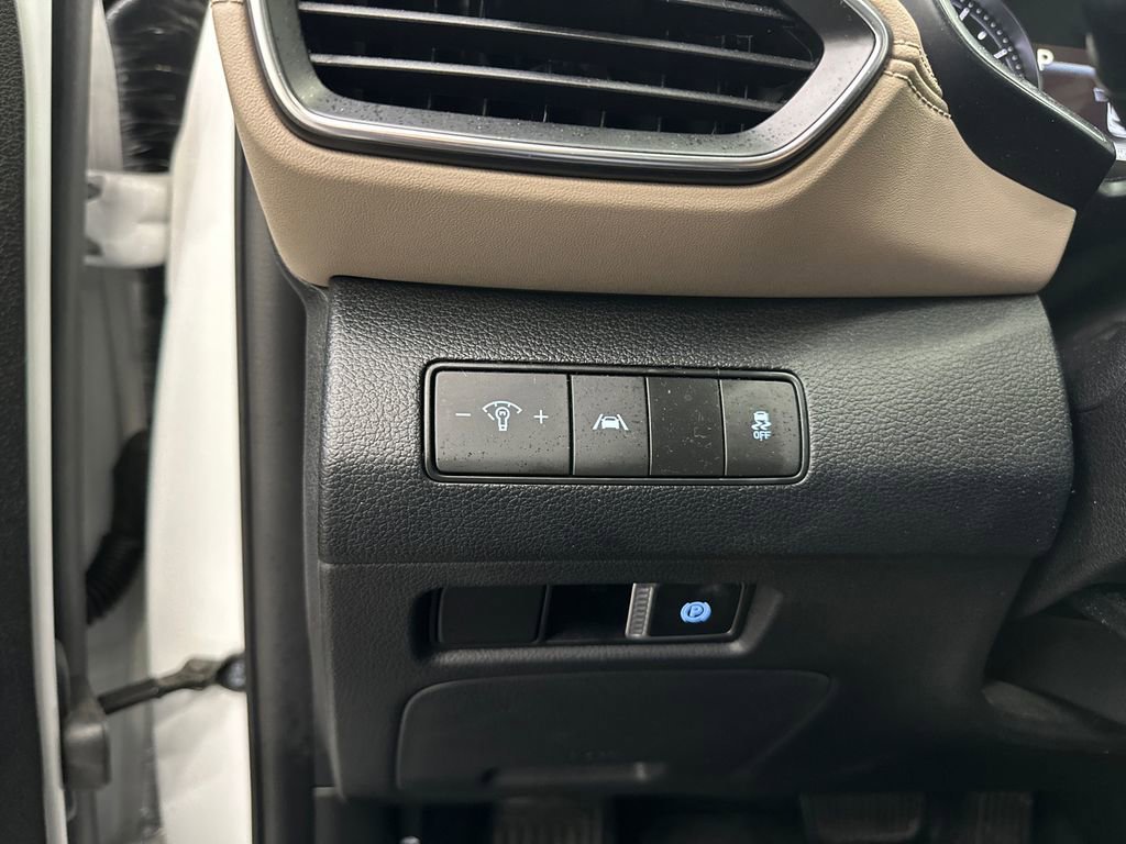Used 2022 Hyundai Santa Fe SEL FWD image 31