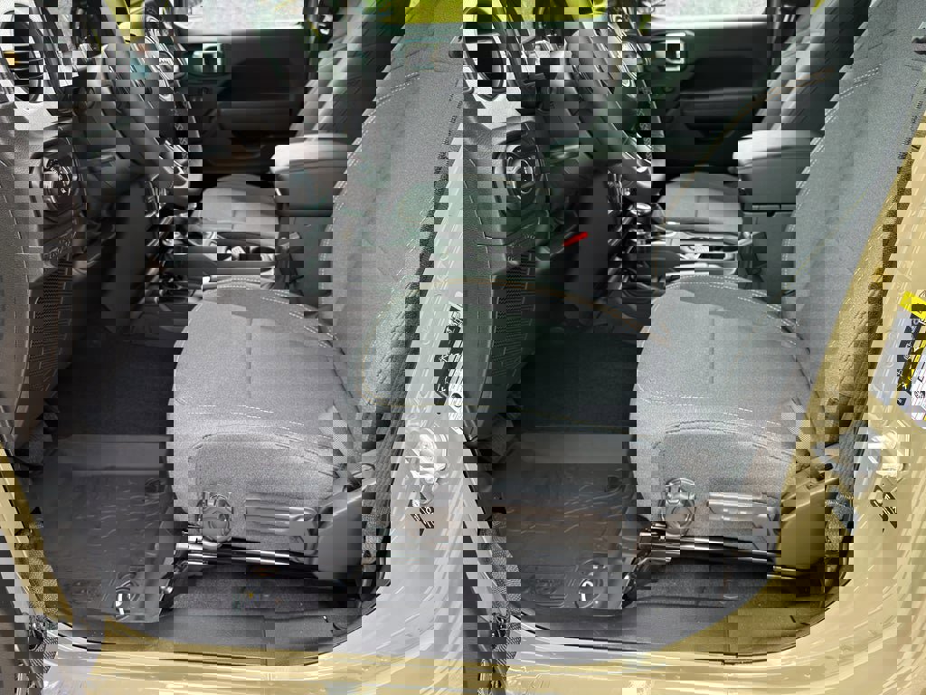 New 2025 Jeep Gladiator Sport image 11