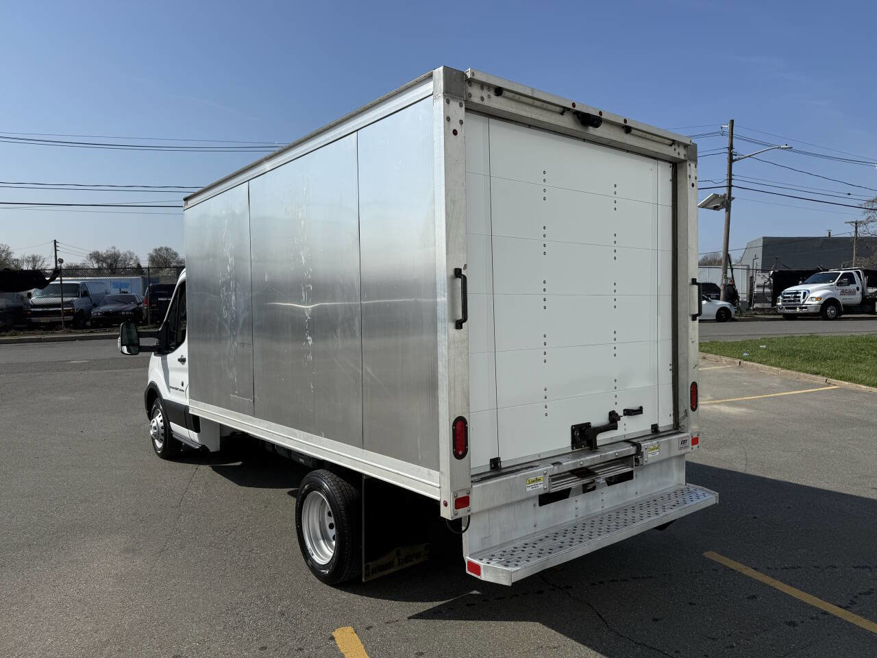 Used 2022 Ford Transit 350 image 3