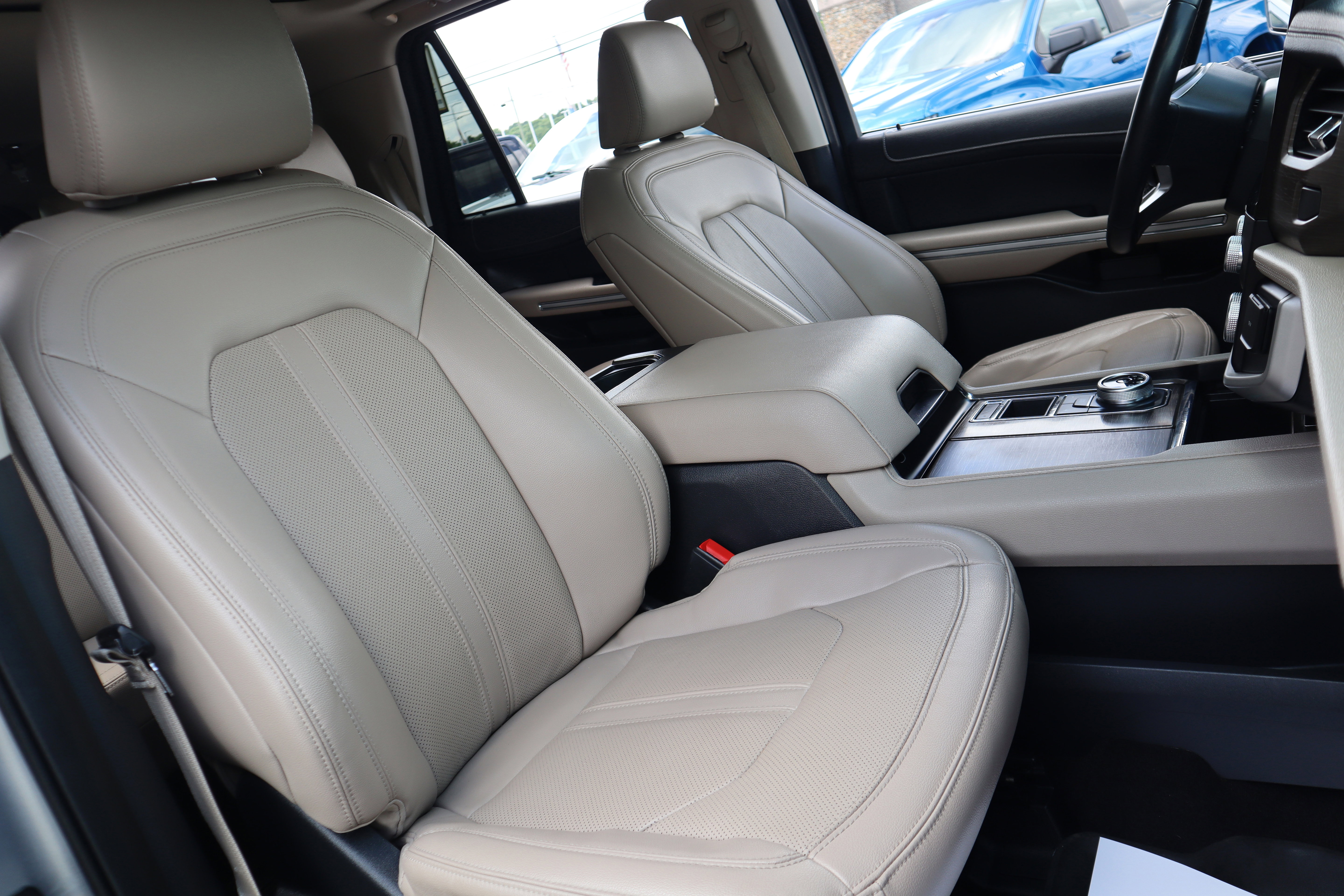 Used 2023 Ford Expedition Max Limited RWD image 37