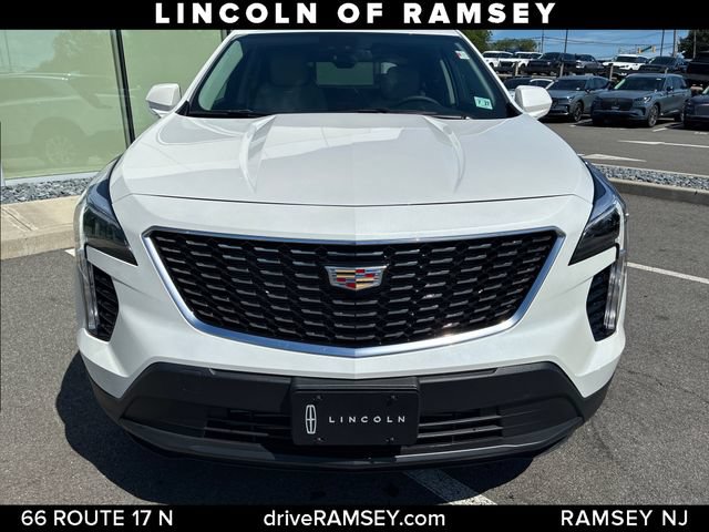Used 2022 Cadillac XT4 Luxury w/ Cold Weather Package AWD/4WD image 10