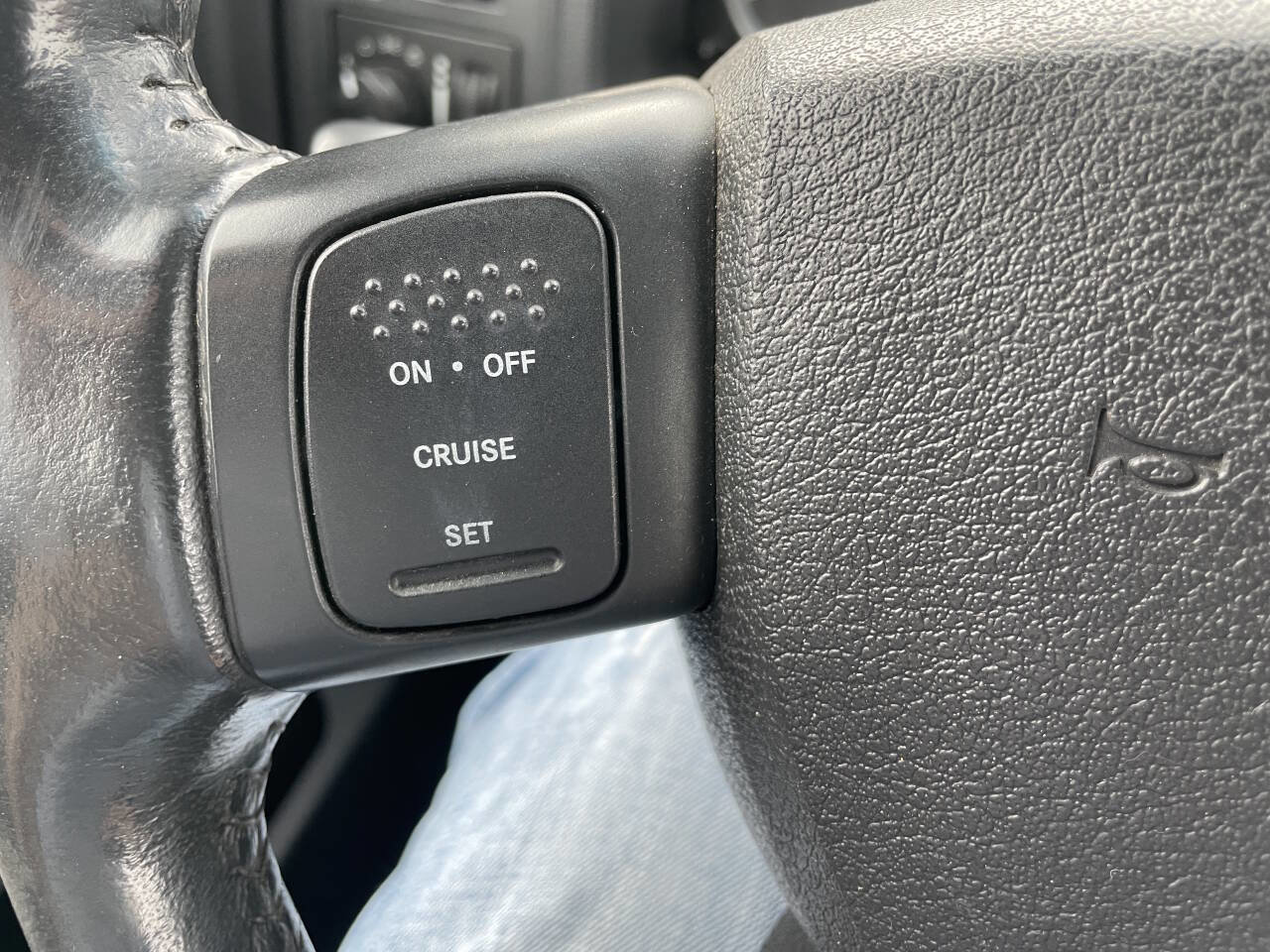 Used 2008 Dodge Dakota Laramie image 19