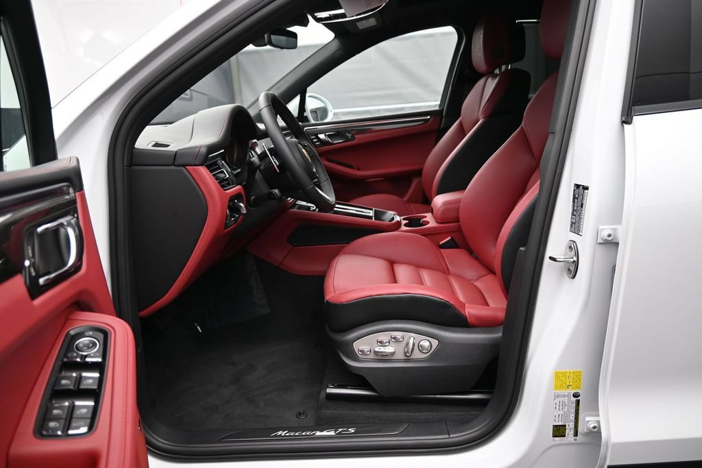 New 2026 Porsche Macan GTS AWD/4WD image 6