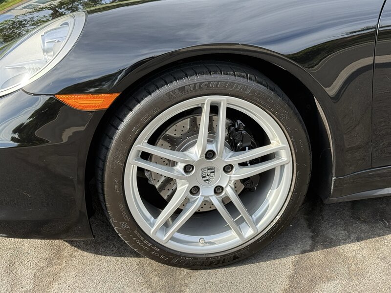 Used 2014 Porsche 911 Carrera 4 AWD/4WD image 8