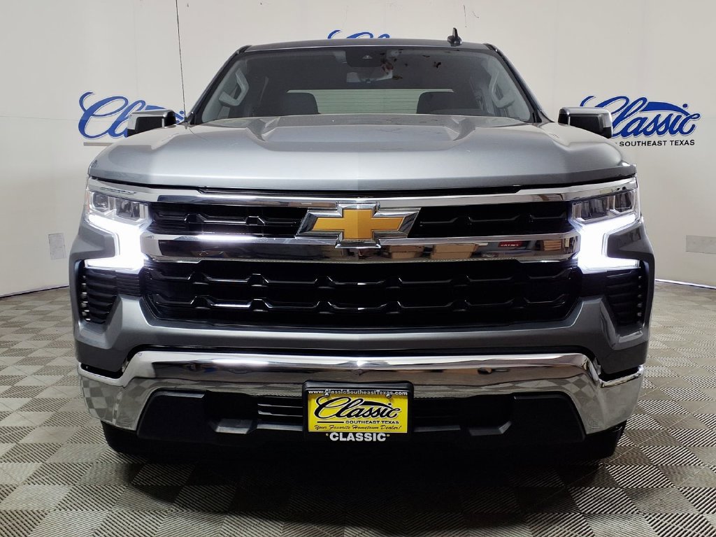 Used 2024 Chevrolet Silverado 1500 LT RWD image 3