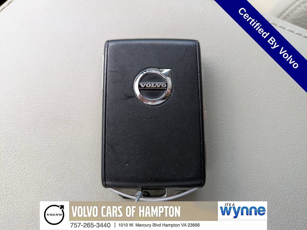 Certified 2024 Volvo XC60 B5 Plus w/ Climate Package AWD/4WD image 29