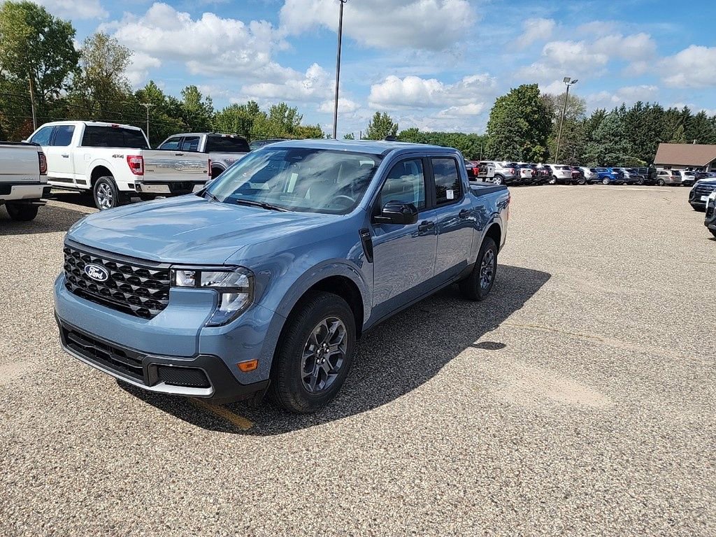 New 2025 Ford Maverick XLT w/ XLT Luxury Package image 3
