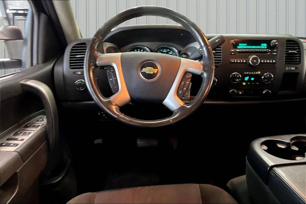 Used 2011 Chevrolet Silverado 1500 LT w/ All-Star Edition AWD/4WD image 8