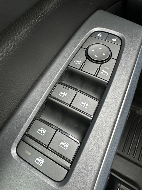 Used 2025 Nissan Pathfinder Rock Creek image 18