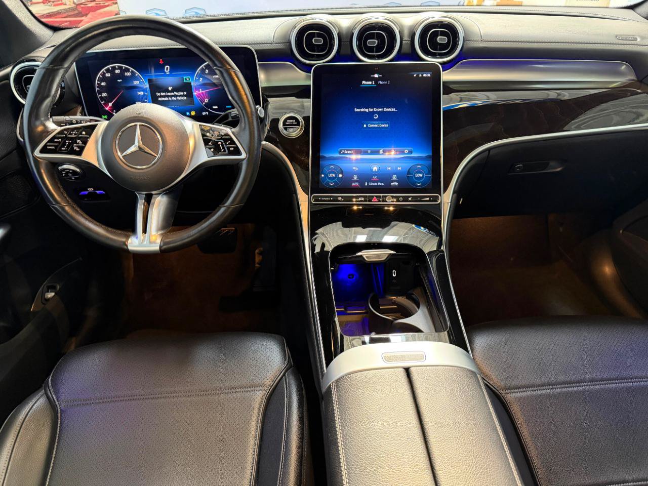 Used 2023 Mercedes-Benz GLC 300 4MATIC image 29