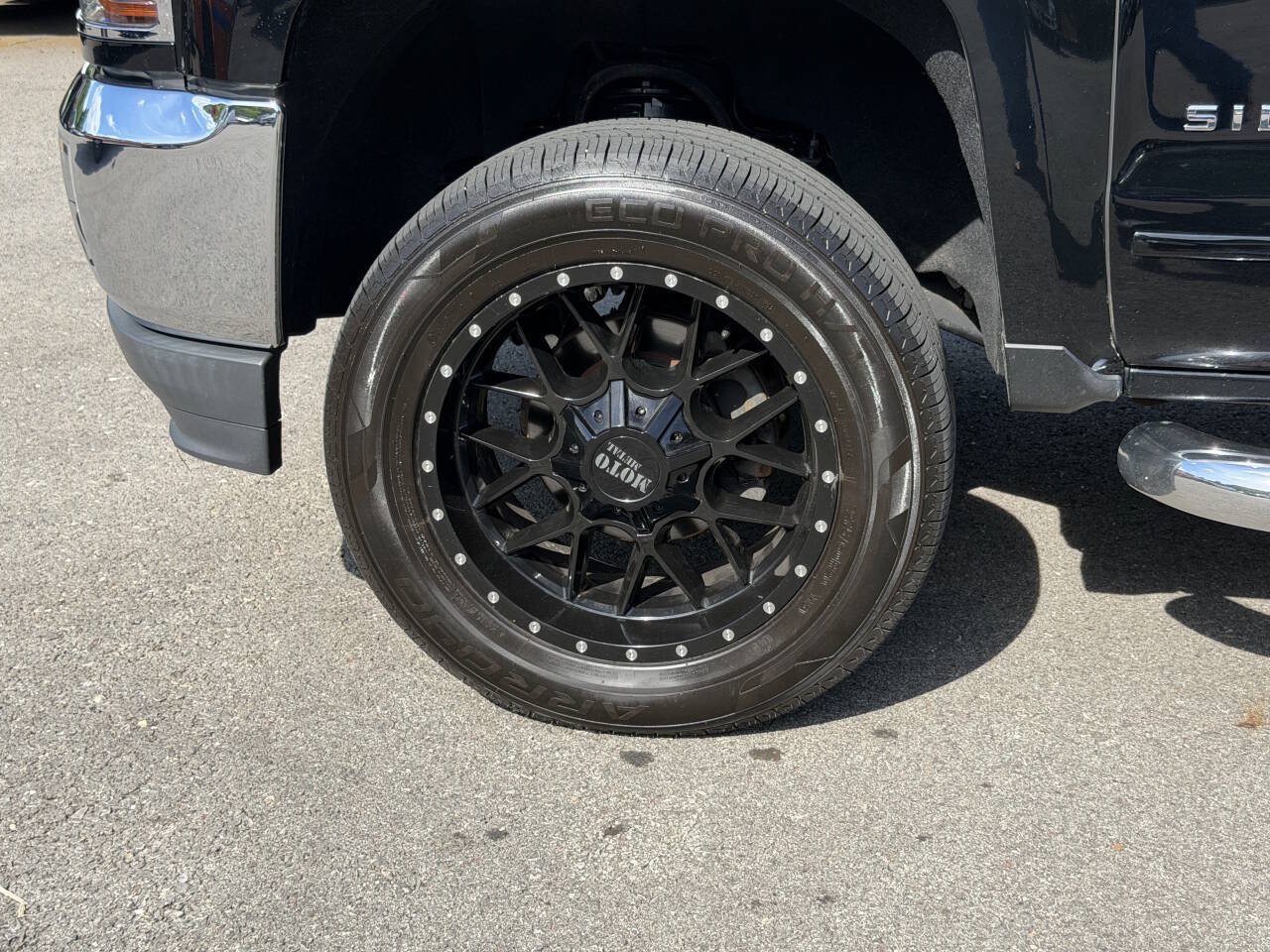 Used 2018 Chevrolet Silverado 1500 LT w/ All Star Edition AWD/4WD image 9