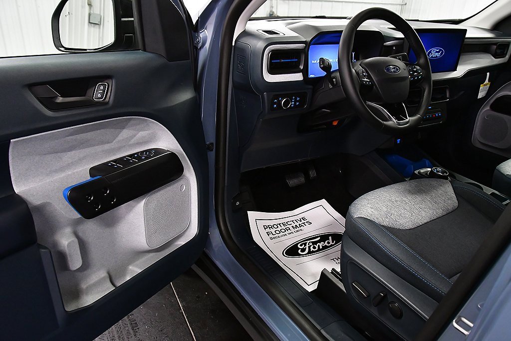 New 2025 Ford Maverick XLT w/ XLT Luxury Package image 15