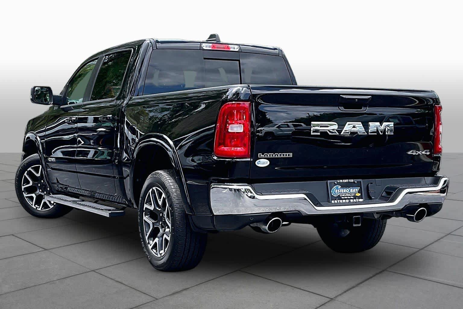 Used 2025 RAM 1500 Laramie AWD/4WD image 22