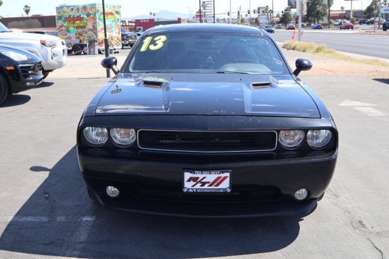 Used 2013 Dodge Challenger R/T RWD image 2