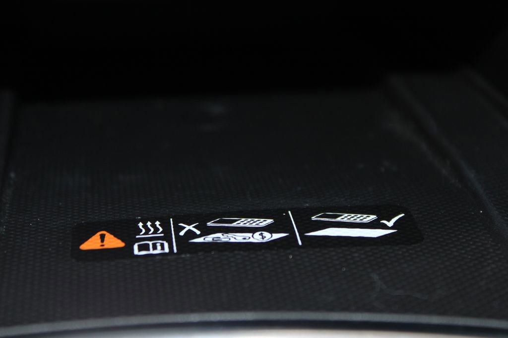 Used 2024 Buick Enclave Essence w/ Experience Buick Package image 46