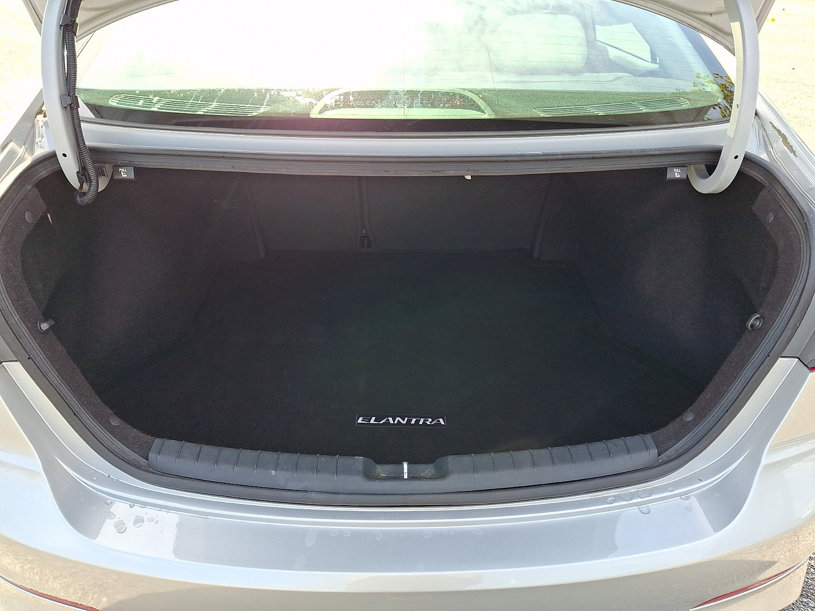 Used 2017 Hyundai Elantra Limited FWD image 28