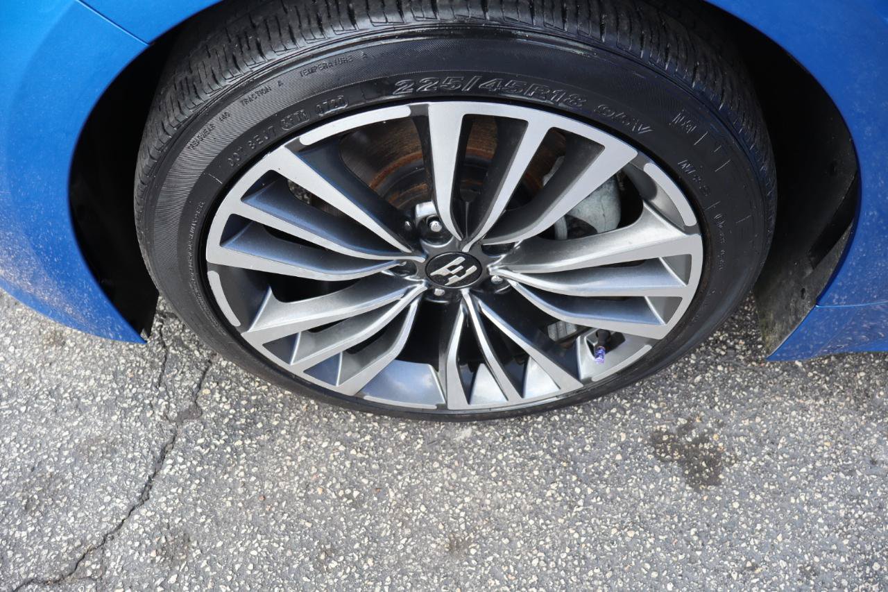 Used 2018 Kia Stinger Premium RWD image 41
