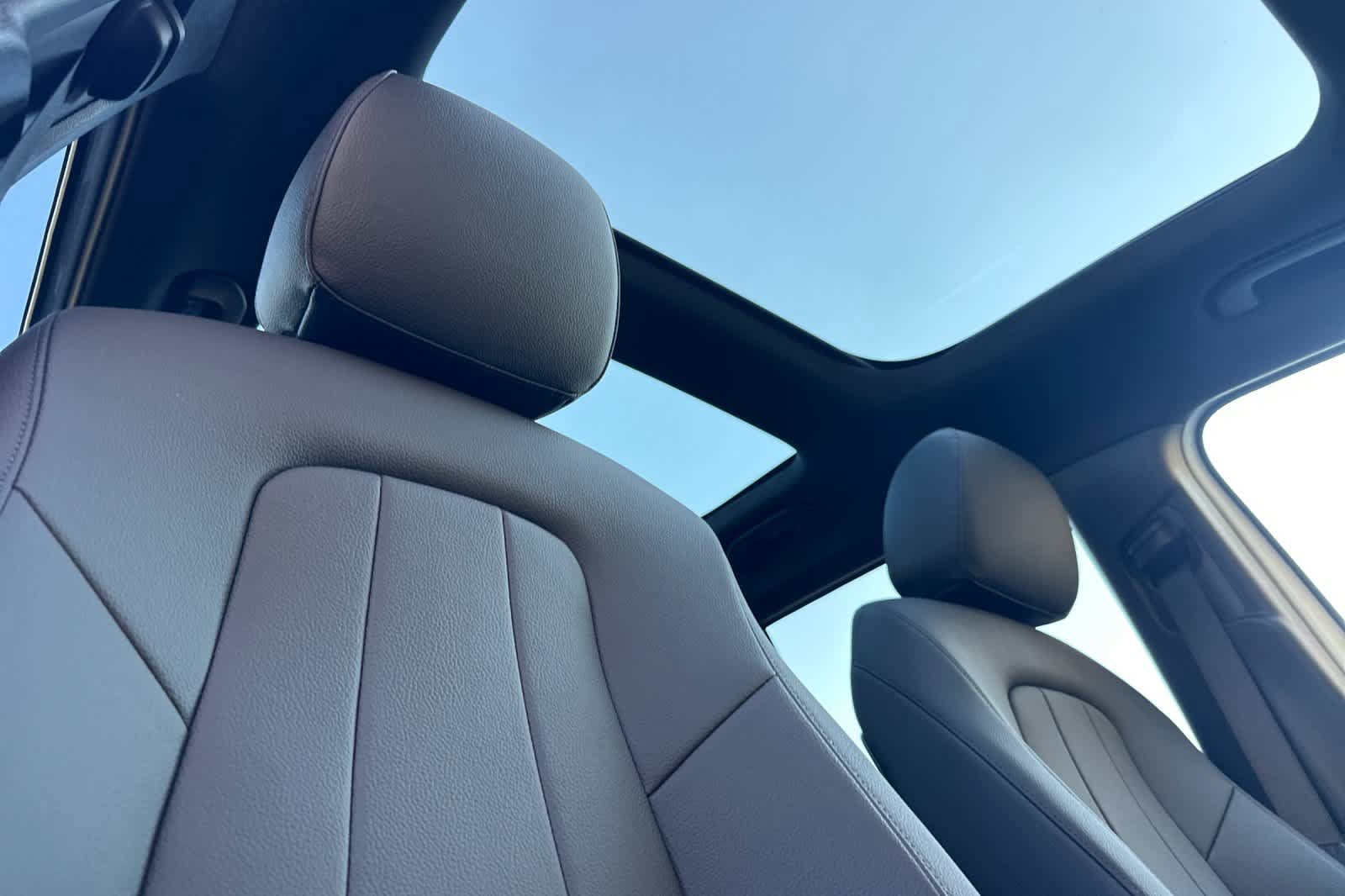 New 2026 Mercedes-Benz GLB 250 4MATIC image 16