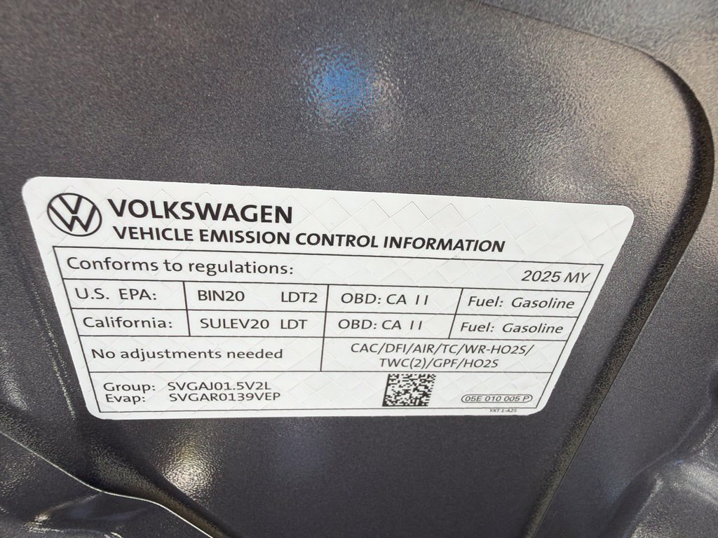 Used 2025 Volkswagen Taos SE AWD/4WD image 22