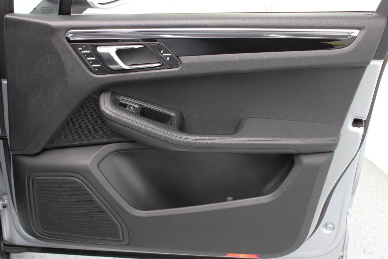 Used 2016 Porsche Macan S image 51