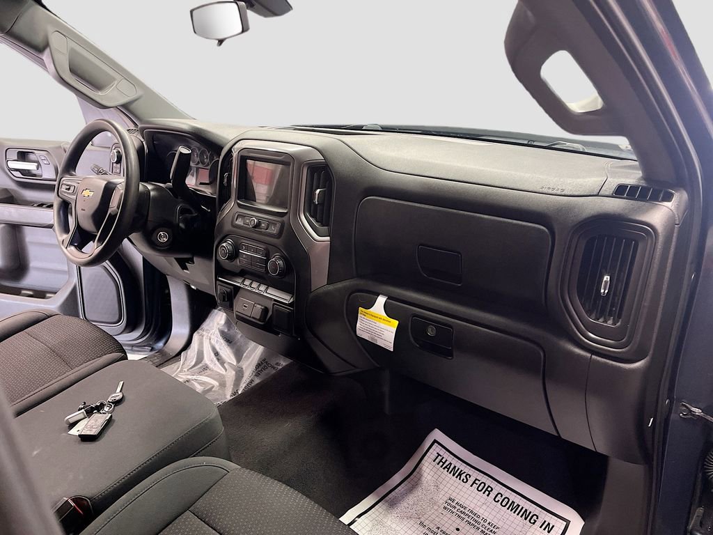 Used 2019 Chevrolet Silverado 1500 Custom w/ Custom Value Package AWD/4WD image 28