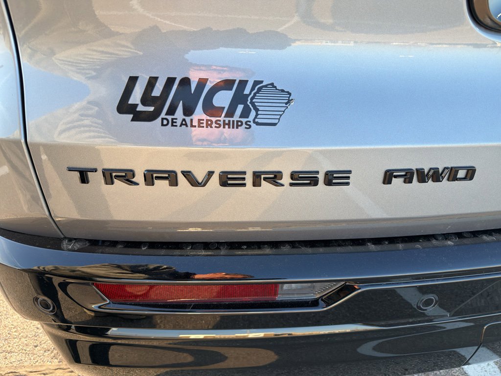 New 2026 Chevrolet Traverse RS w/ LPO, Floor Liner Package image 10