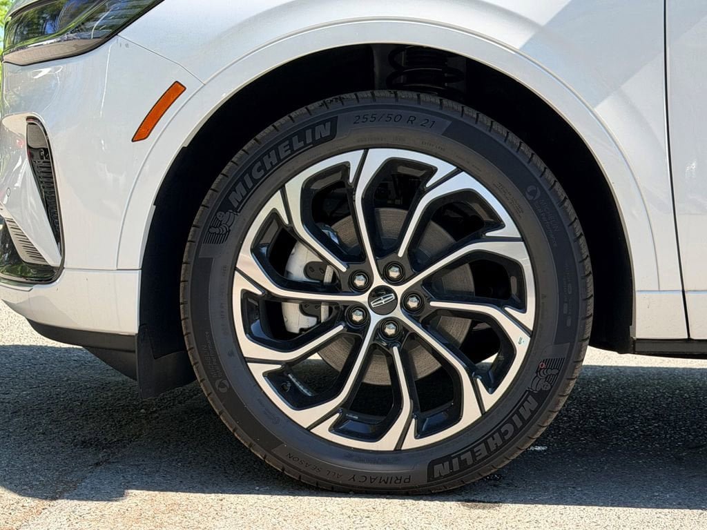 New 2026 Lincoln Nautilus Reserve AWD/4WD image 5