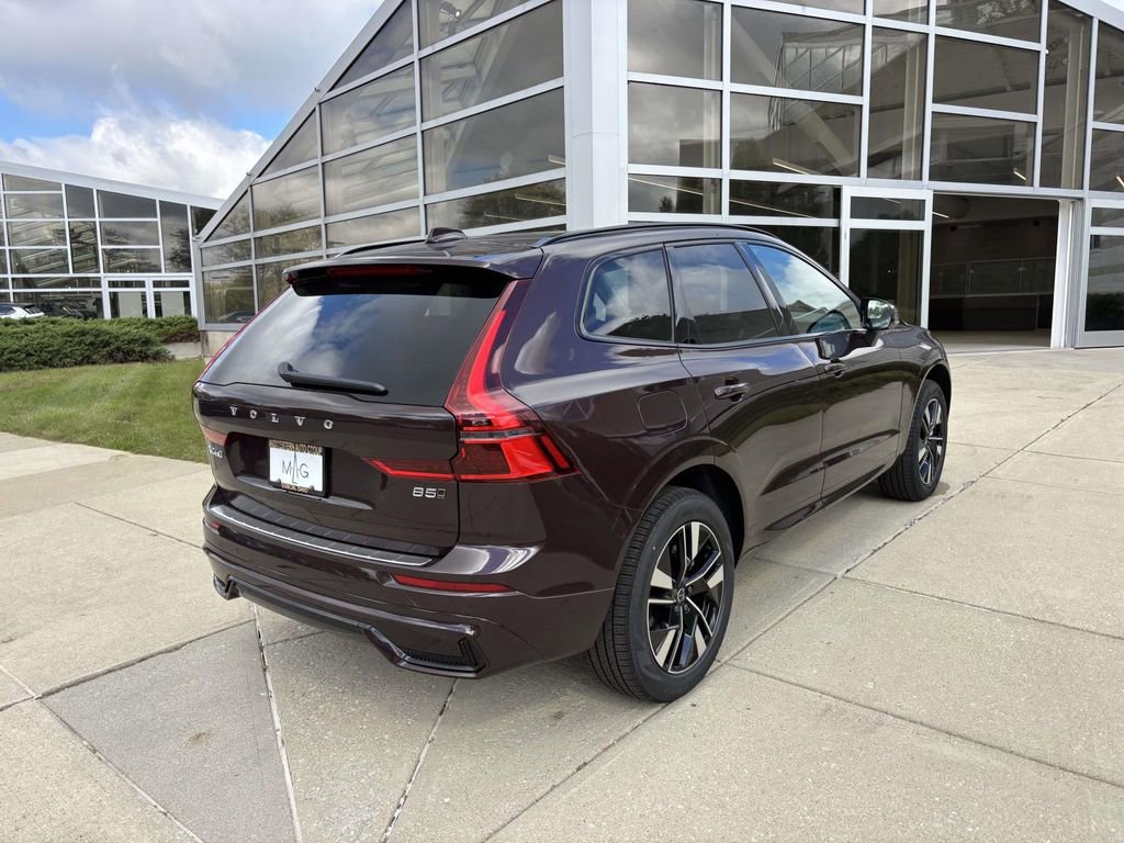 New 2026 Volvo XC60 B5 Plus w/ Protection Package Premier image 7