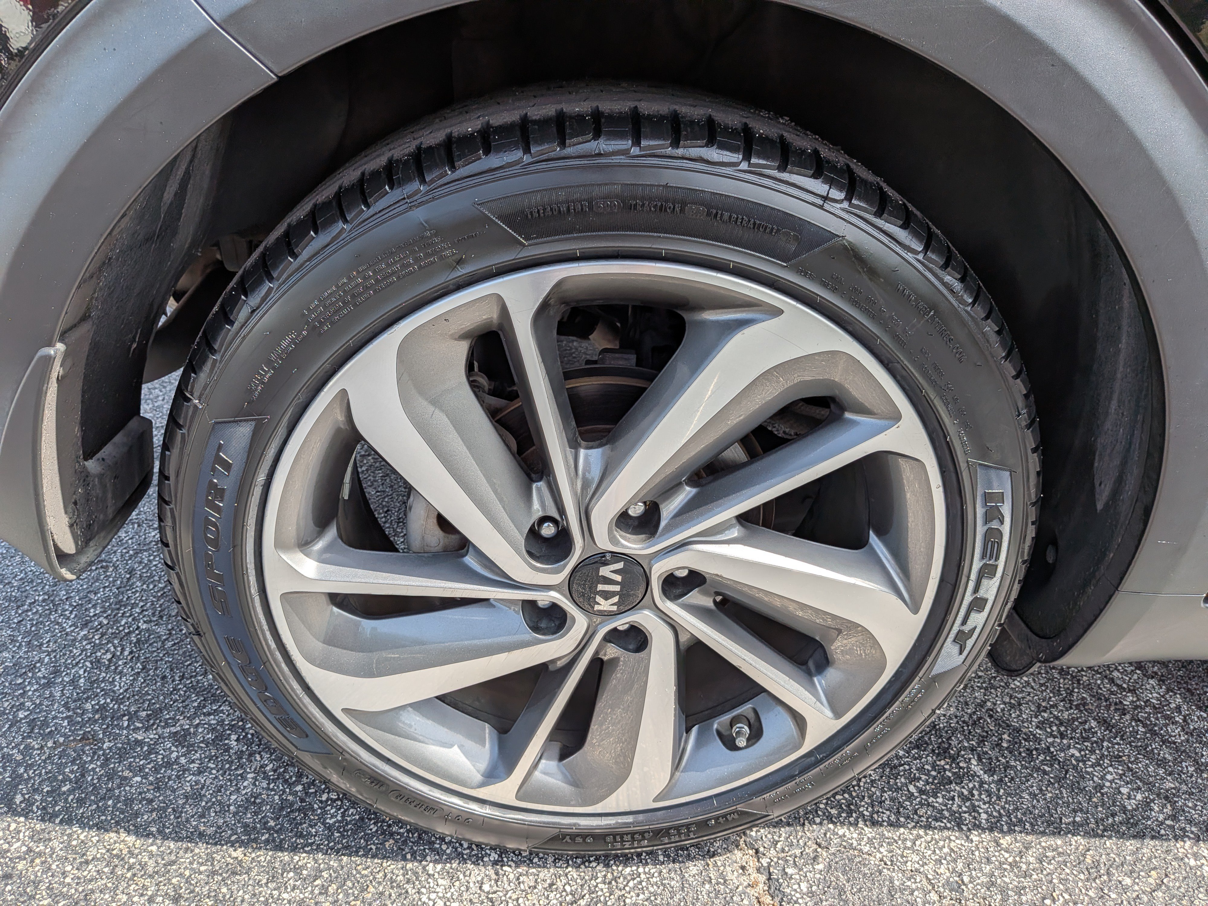 Used 2019 Kia Niro Touring w/ Paint Protection Film Package FWD image 12