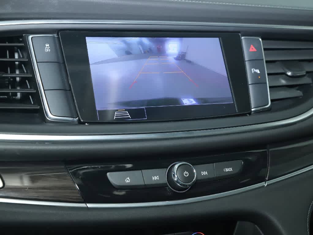 Used 2020 Buick Enclave Essence w/ Sport Touring Edition FWD image 31