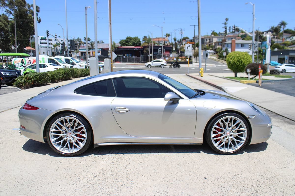 Used 2013 Porsche 911 Carrera 4S AWD/4WD image 7