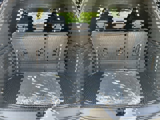 New 2026 Chevrolet Traverse LT w/ LPO, Floor Liner Package image 26