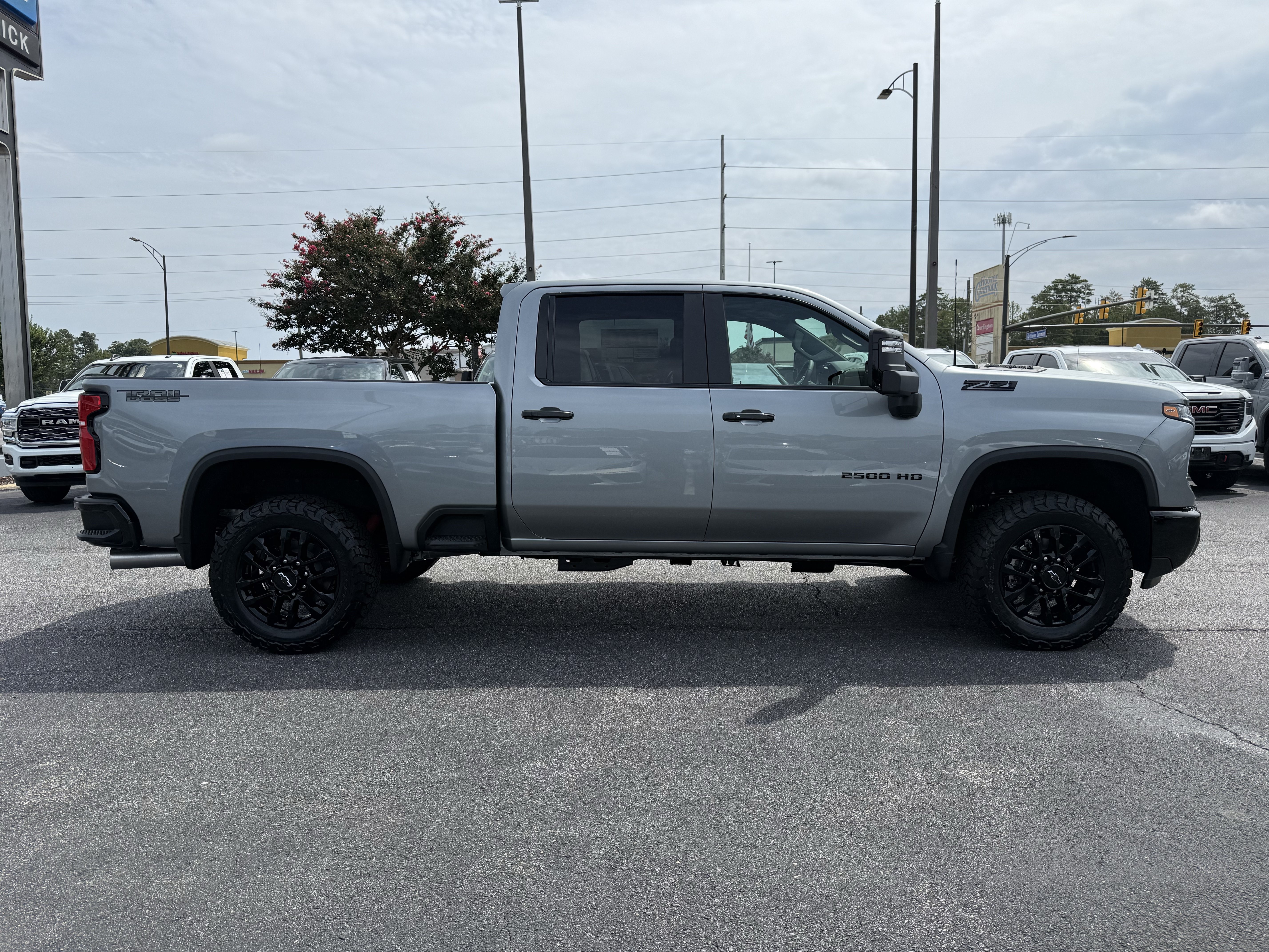 New 2026 Chevrolet Silverado 2500 LT w/ Trail Boss Package AWD/4WD image 11