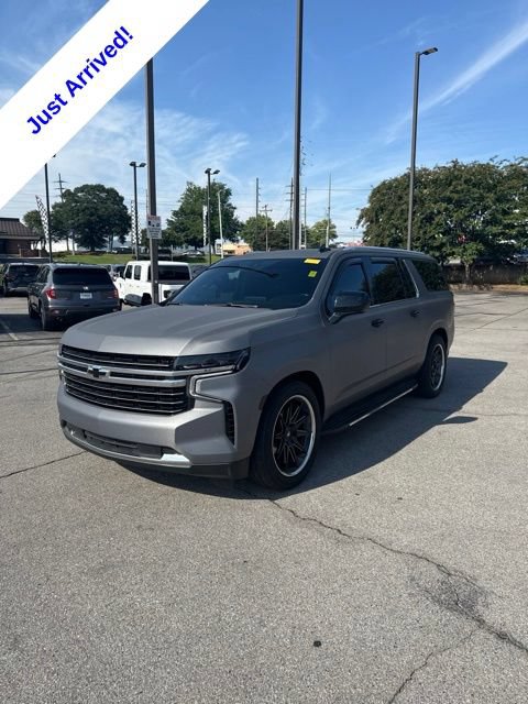 Used 2021 Chevrolet Suburban LT AWD/4WD image 1