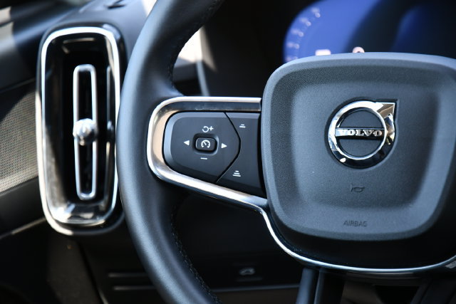 Certified 2026 Volvo XC40 B5 Plus AWD/4WD image 26