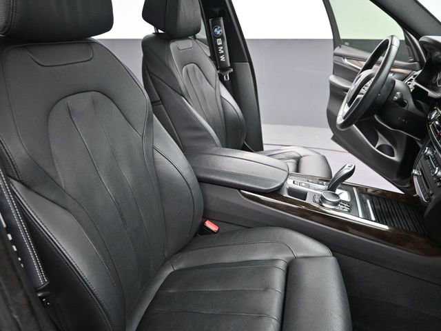 Used 2017 BMW X5 xDrive50i AWD/4WD image 21