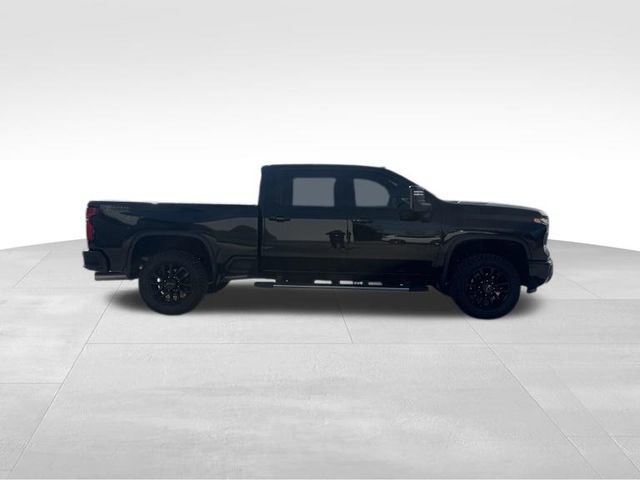 Used 2025 Chevrolet Silverado 3500 LTZ w/ Trail Boss Package image 8