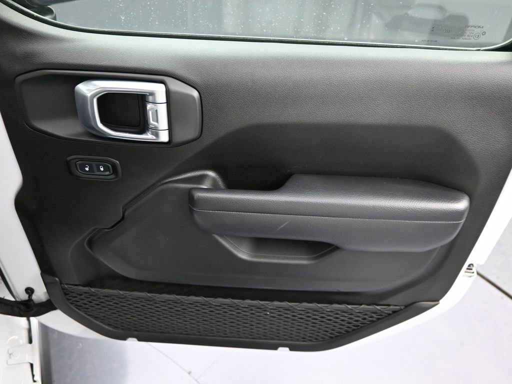 Used 2024 Jeep Wrangler Unlimited Rubicon image 33