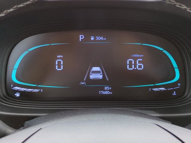 Certified 2023 Hyundai Venue SEL image 30